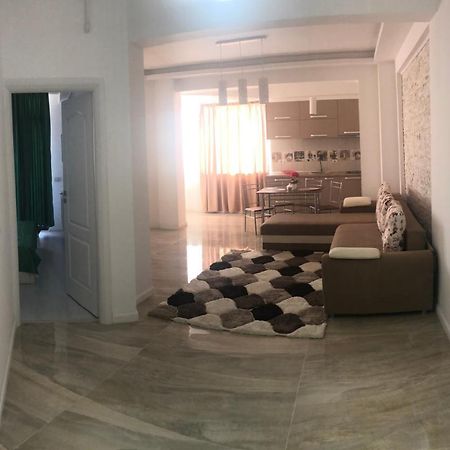 Unique Residence Apartament นาโวดาริ ภายนอก รูปภาพ
