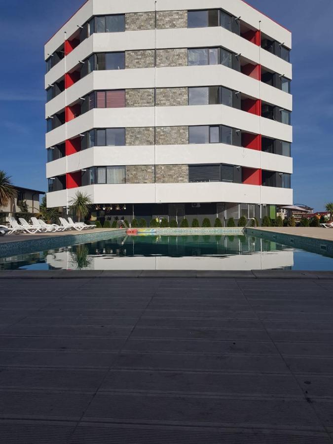 Unique Residence Apartament นาโวดาริ ภายนอก รูปภาพ