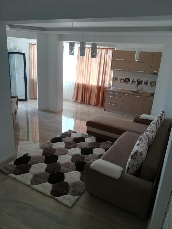 Unique Residence Apartament นาโวดาริ ภายนอก รูปภาพ