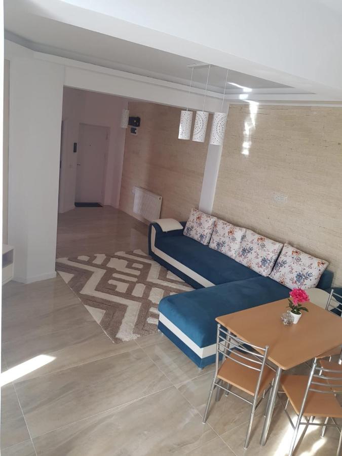 Unique Residence Apartament นาโวดาริ ภายนอก รูปภาพ