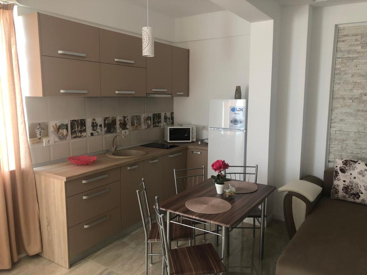 Unique Residence Apartament นาโวดาริ ภายนอก รูปภาพ