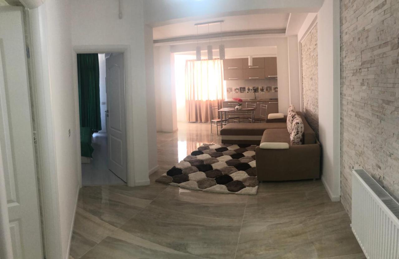 Unique Residence Apartament นาโวดาริ ภายนอก รูปภาพ